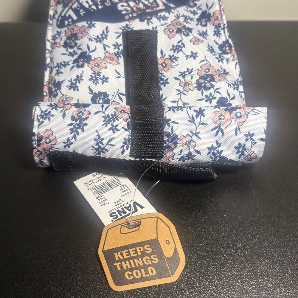 Vans Lunch Sack - Picture 6 of 8